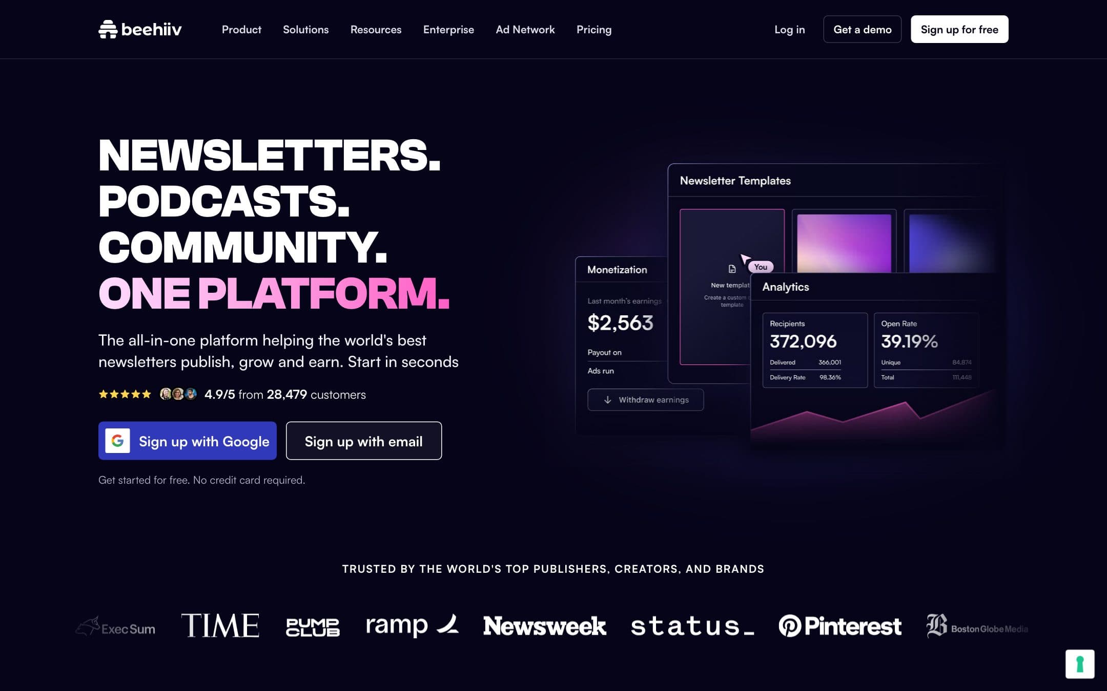 Página de inicio de beehiiv con el titular «NEWSLETTERS. PODCASTS. COMMUNITY. ONE PLATFORM.» («BOLETINES. PÓDCASTS. COMUNIDAD. UNA SOLA PLATAFORMA.»)