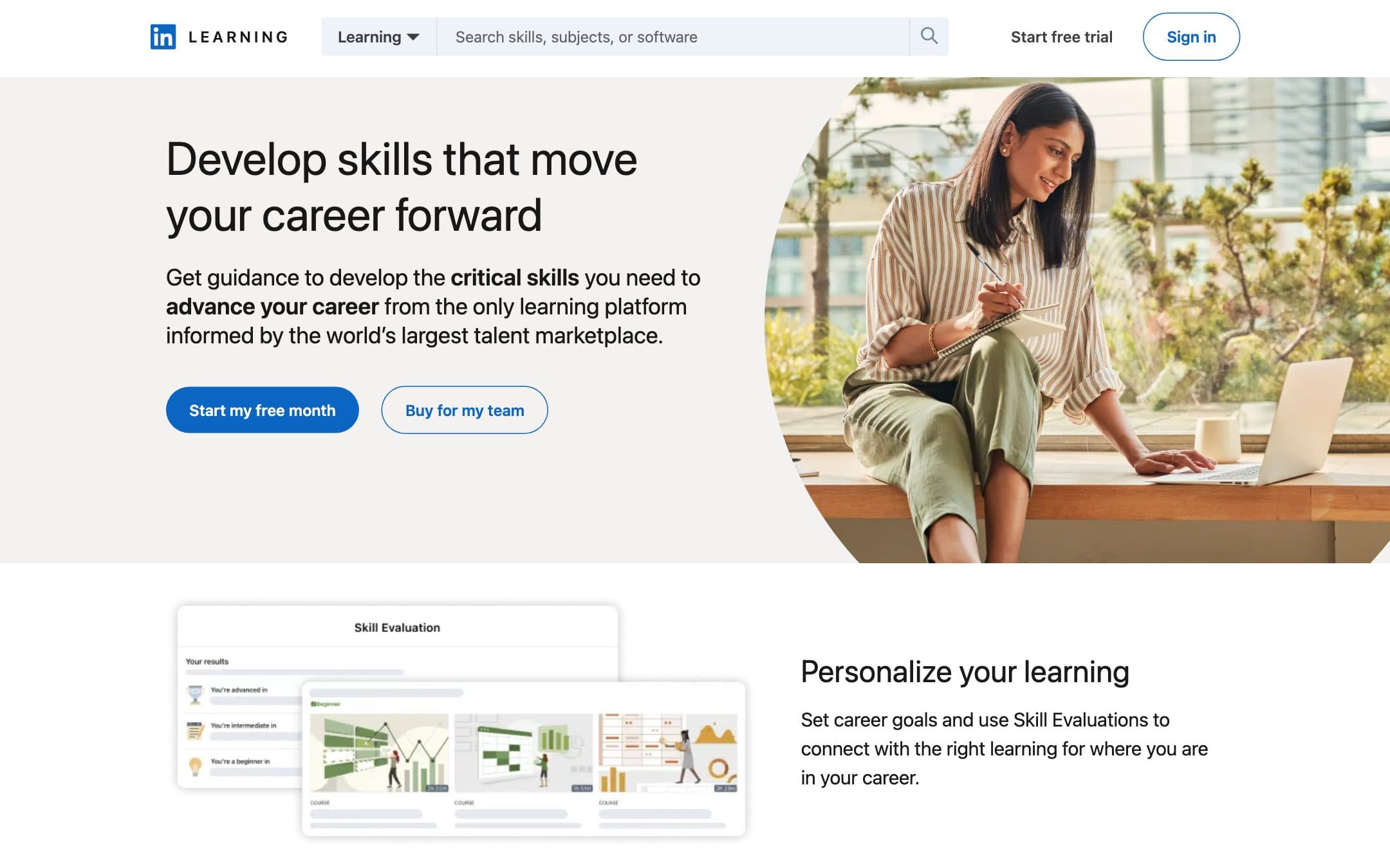 Página de inicio de LinkedIn Learning con el titular "Develop skills that move your career forward"