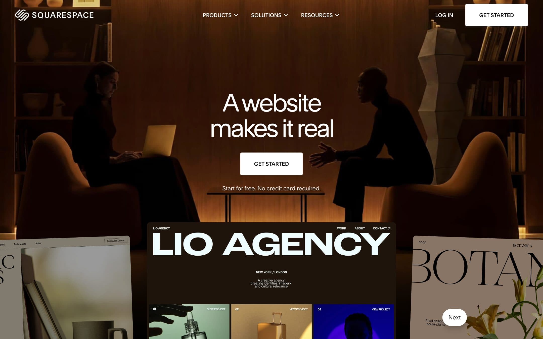 Página de inicio de Squarespace con el titular «A website makes it real»