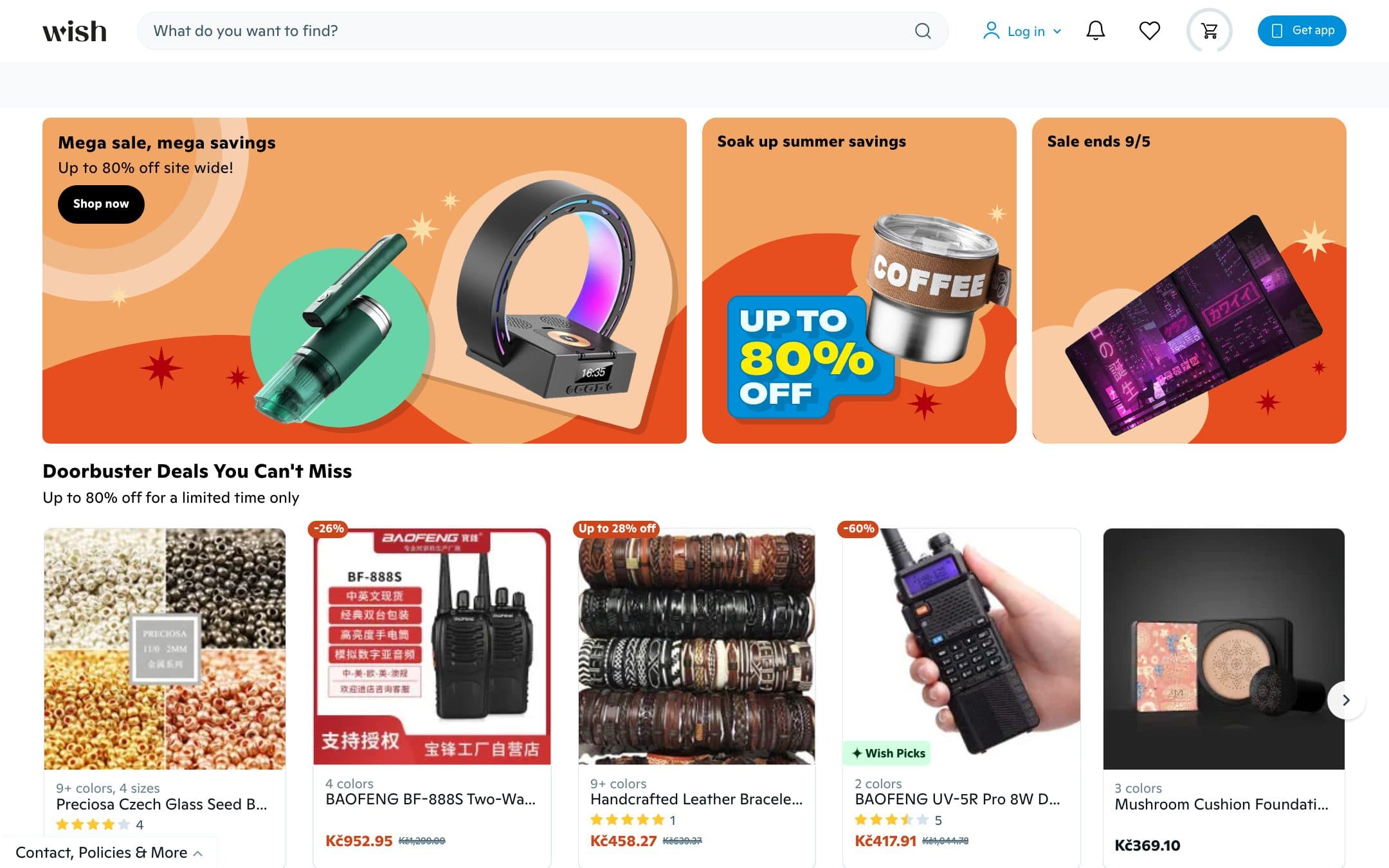 Página de inicio de Wish con tres bloques promocionales que dicen «Mega sale, mega savings» («Mega rebajas, mega ahorro») sobre una fila de productos rebajados con precios en coronas checas